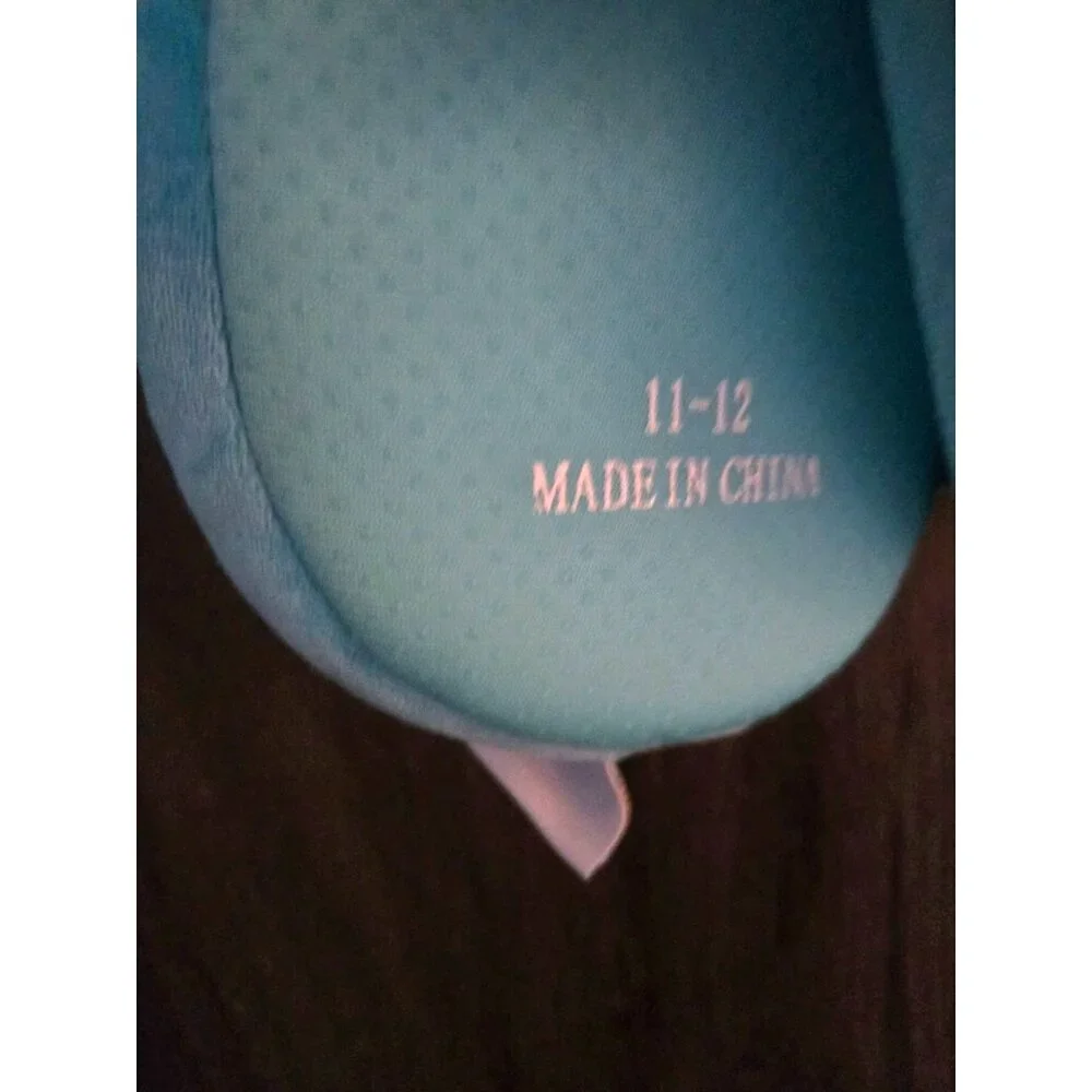 Squishmallow Tatiana the Dragon Ultra Soft Indoor Kids Slippers, Size 11/12‎